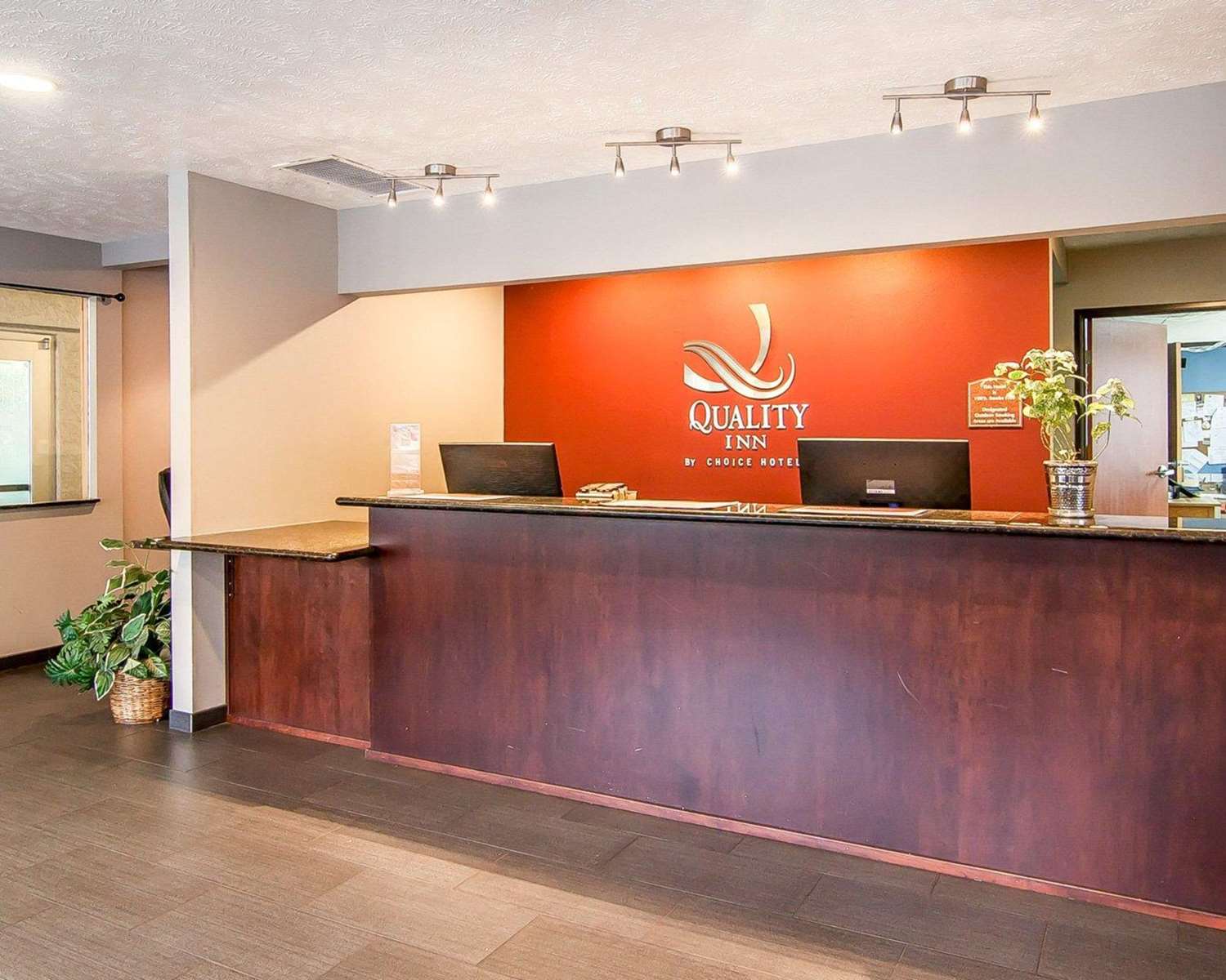 Quality Inn Downtown Convention Center 6/26