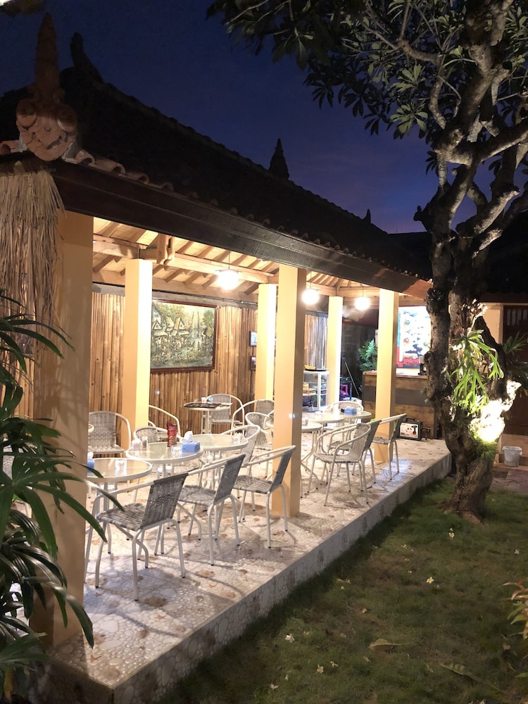 Mangga Bungalow 18/40