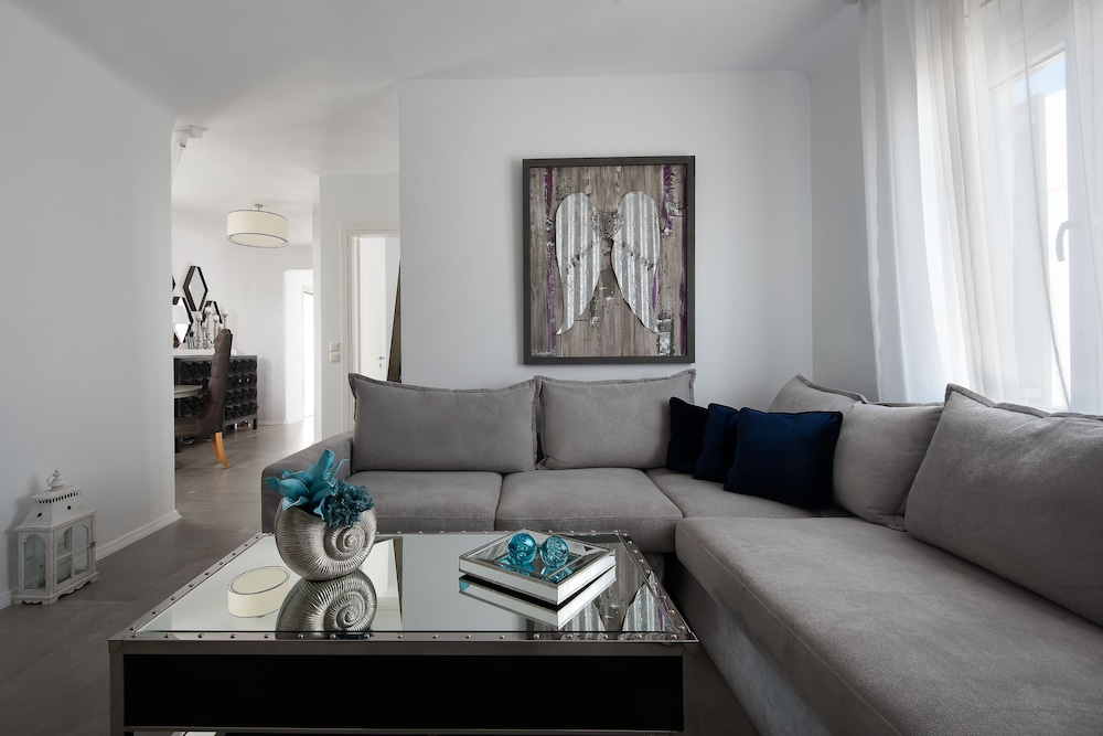 Riva Suites 31/50