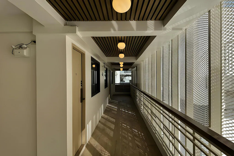 Parcel Hotel Bangkok 1/11