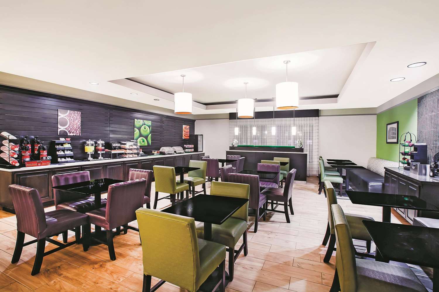 restaurant cafeteria