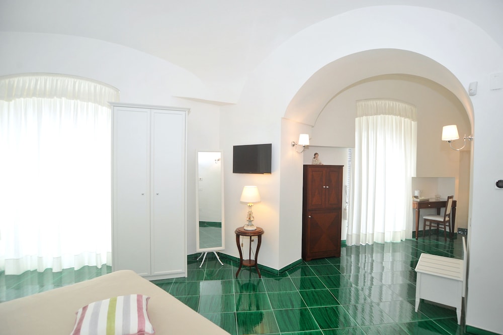 Core Amalfitano City Suites 31/39