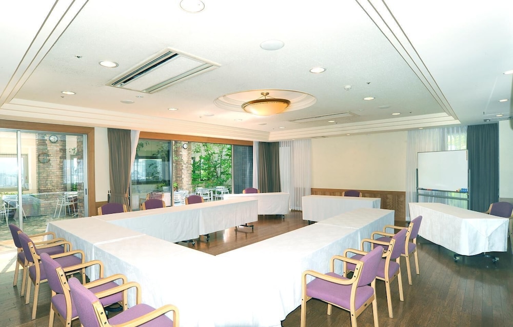 Kochi Prince Hotel 37/45