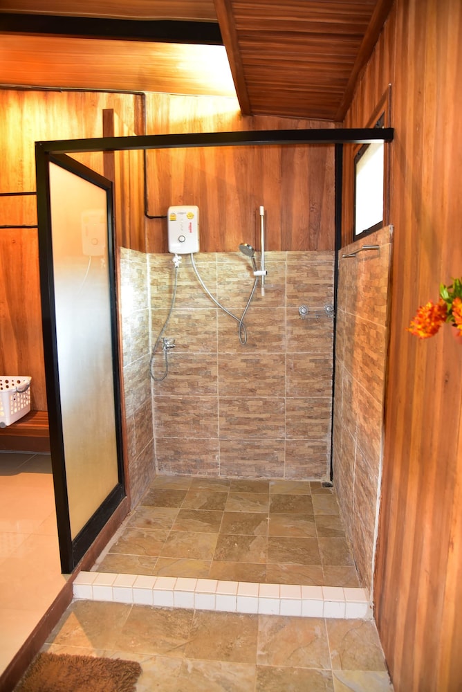 Dusit Talai Resort 8/100