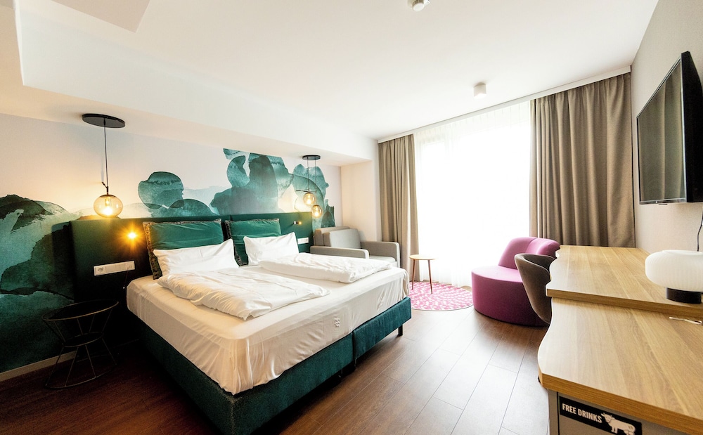 DORMERO Hotel Freiburg 11/50