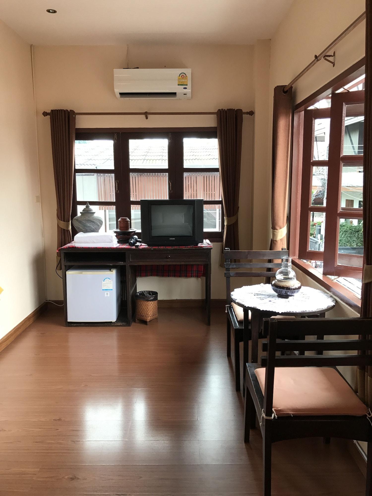 Baan Klang Vieng 68/76