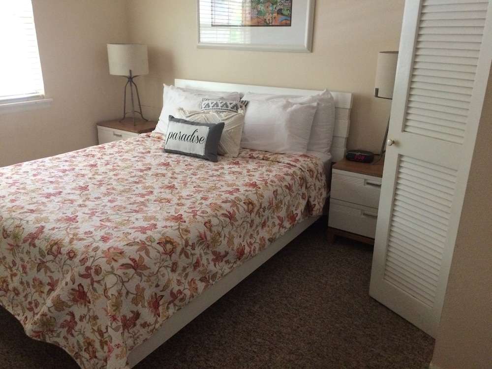 Tradewinds Beach Resort 6/68