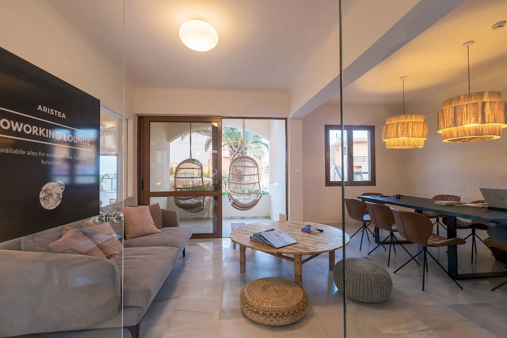 DOMENICA HOTEL 31/49