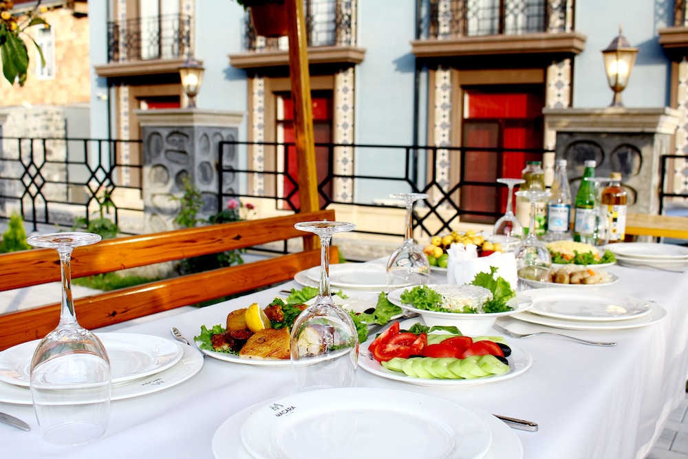 Macara Sheki City Hotel 20/30