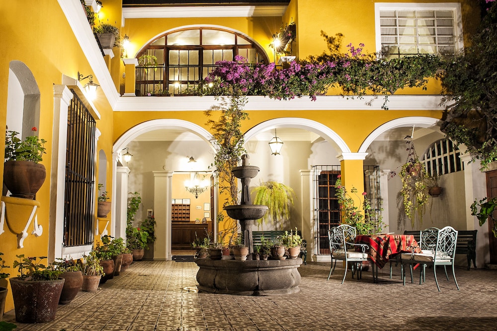 LA HOSTERIA 4/47