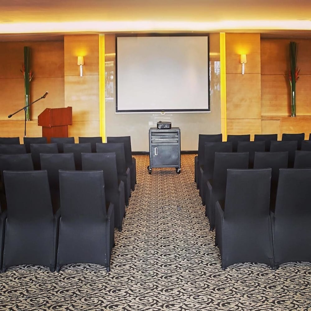 Quest Serviced Residences 34/35