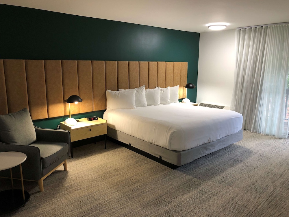 غرفة قياسية بسرير كينج، Best Western Portland West Beaverton 5/10