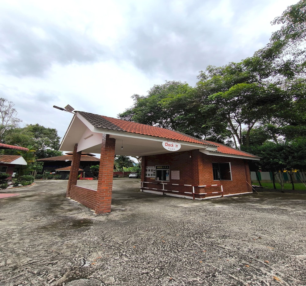OYO 90906 Rumah Rehat Awana in NIBONG TEBAL