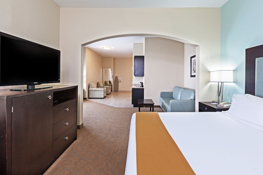 Holiday Inn Express Hotel & Suites Victoria 15/52