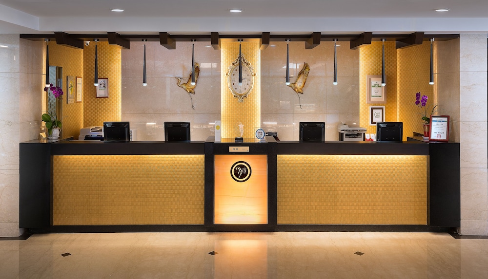 Sun Moon Lake Hotel 6/74