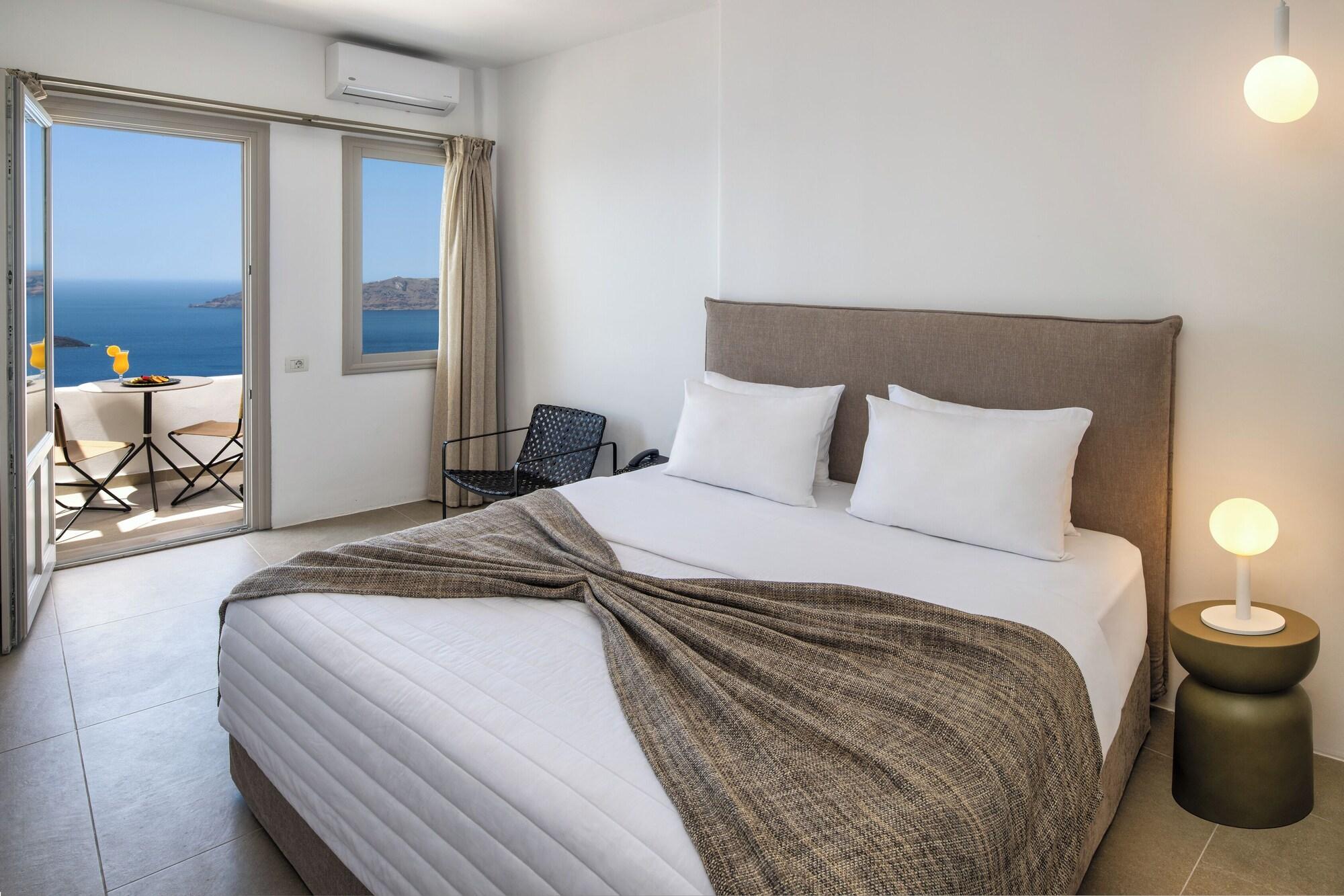 Superior, Double Bed, Volcano View