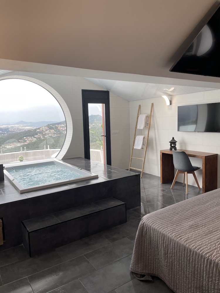 Hotel Petit Mirador 9/66