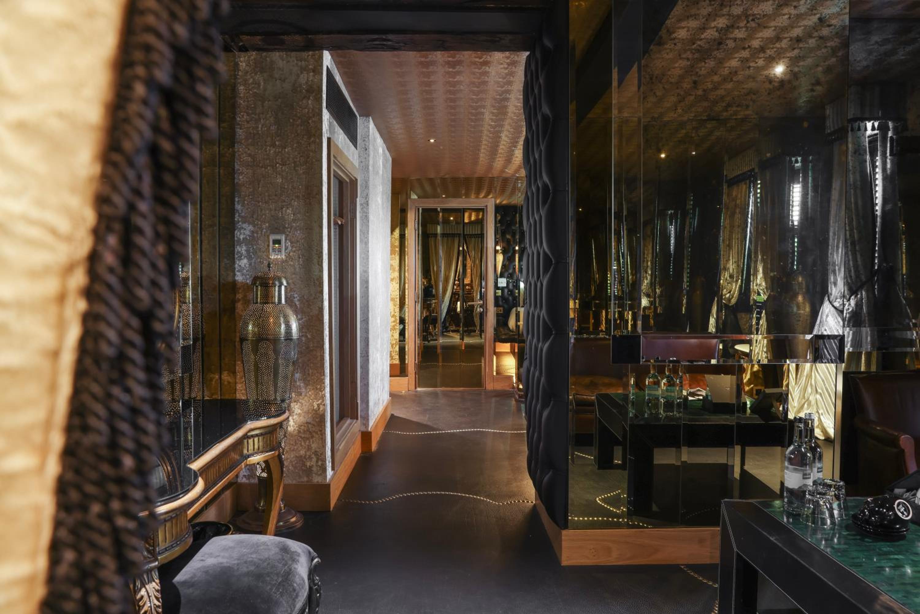 Crazy Bear Hotel Beaconsfield 19/46