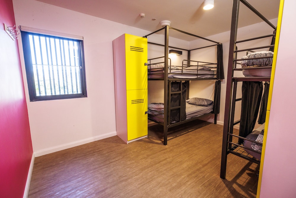 YHA Byron Bay 31/33