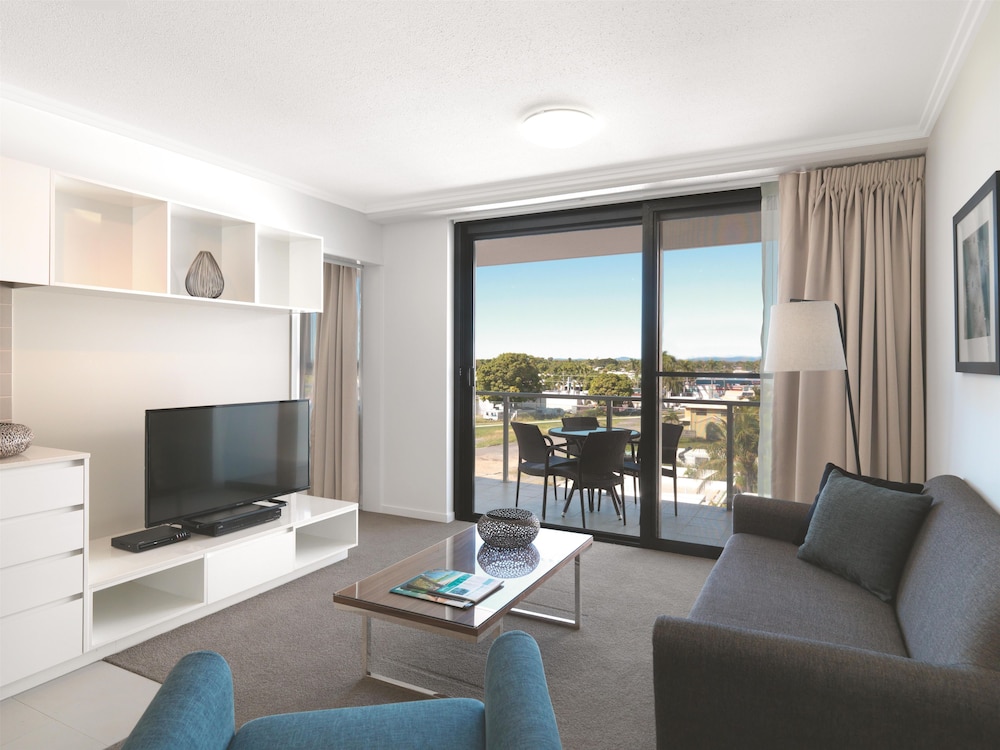 Oaks Mackay Carlyle Suites 38/55