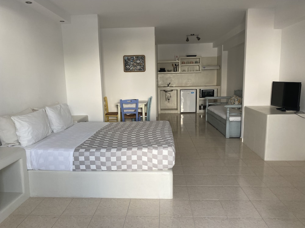 Annita S Village 26/68