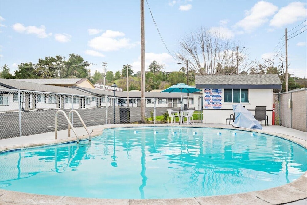 Cielo House Inn 18/35