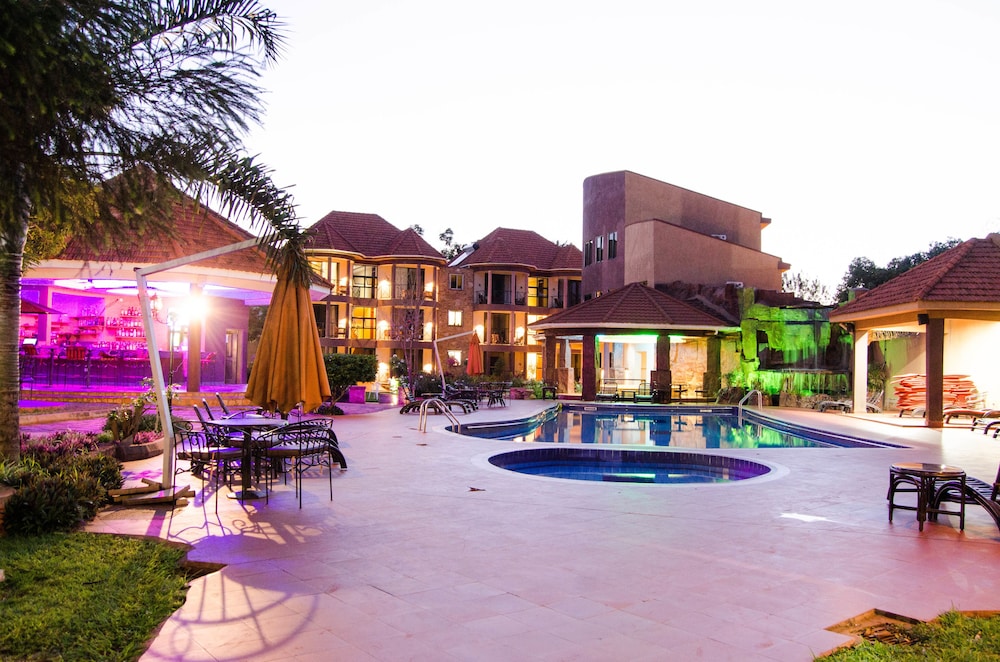 Nile Village Hotel 3/40