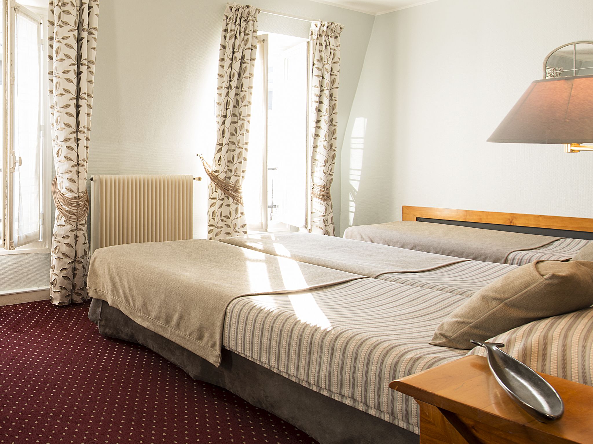 Hotel France Eiffel 10/29