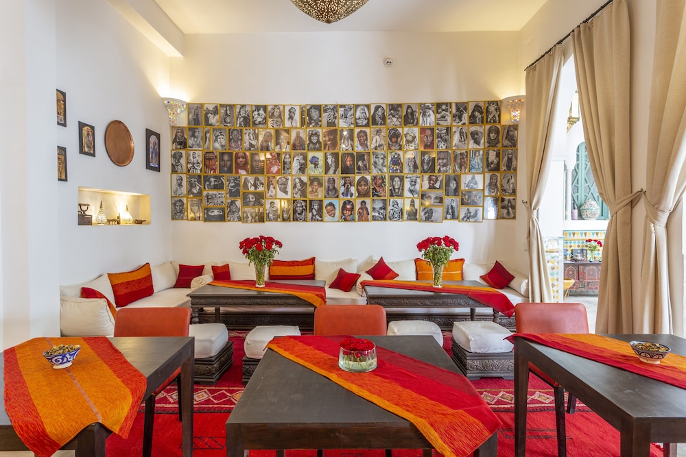 Riad Azahar 28/50