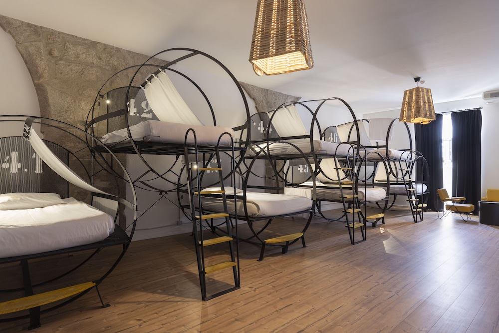 The House Of Sandeman Hostel & Suites 26/50