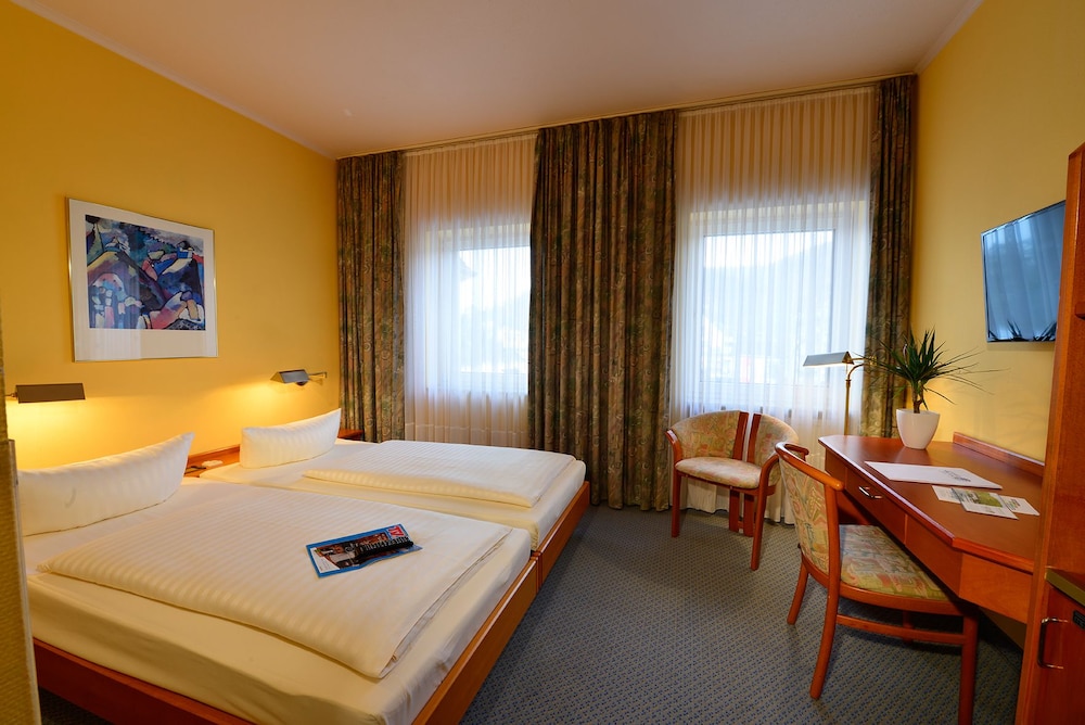 Rheinhotel Vier Jahreszeiten 9/40