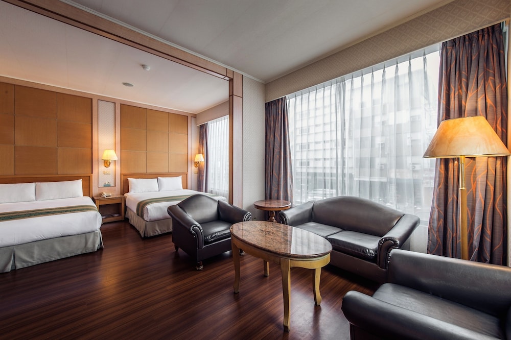 Da Shih Hotel 27/38