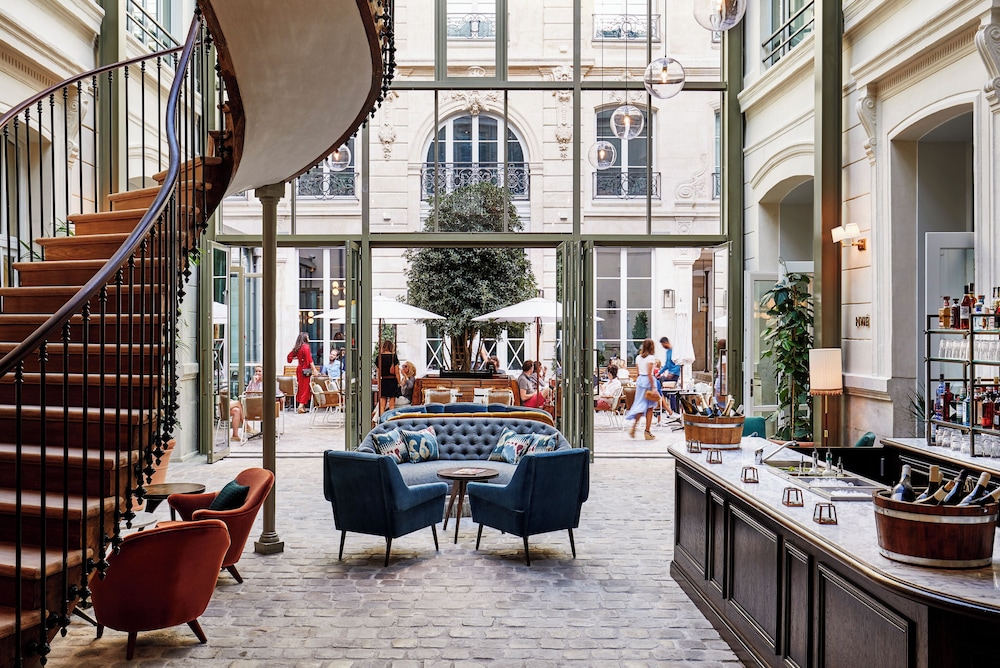 The Hoxton Paris 47/65