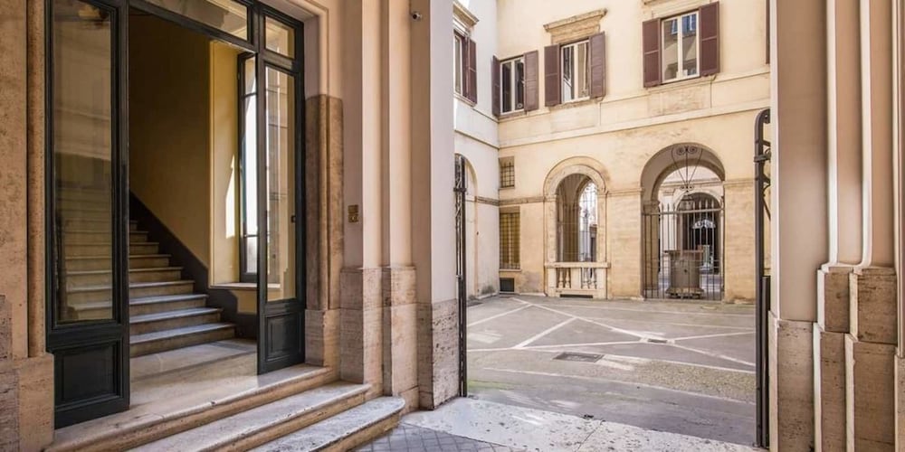 Corso Vittorio Studio 4/23