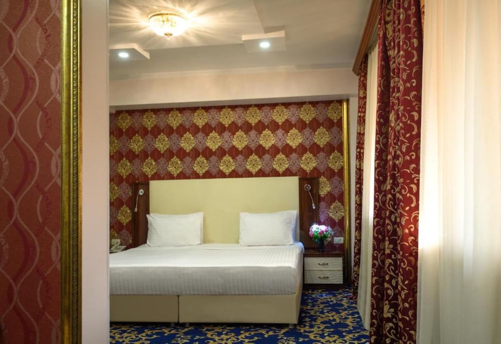 Royal Plaza by Stellar Hotels, Yerevan 13/50