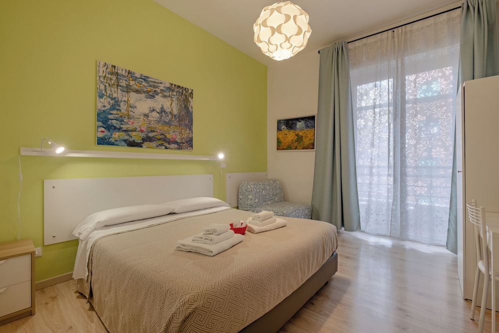 Damiani Sister Guest House 7/50