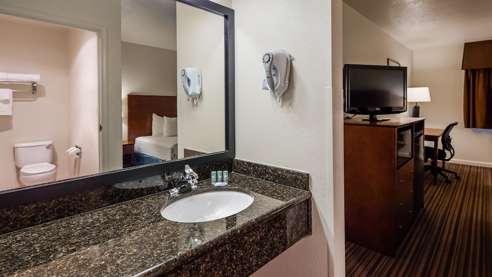 Best Western Capital City Inn 13/29