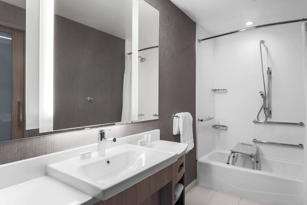 SpringHill Suites by Marriott Auburn 13/44