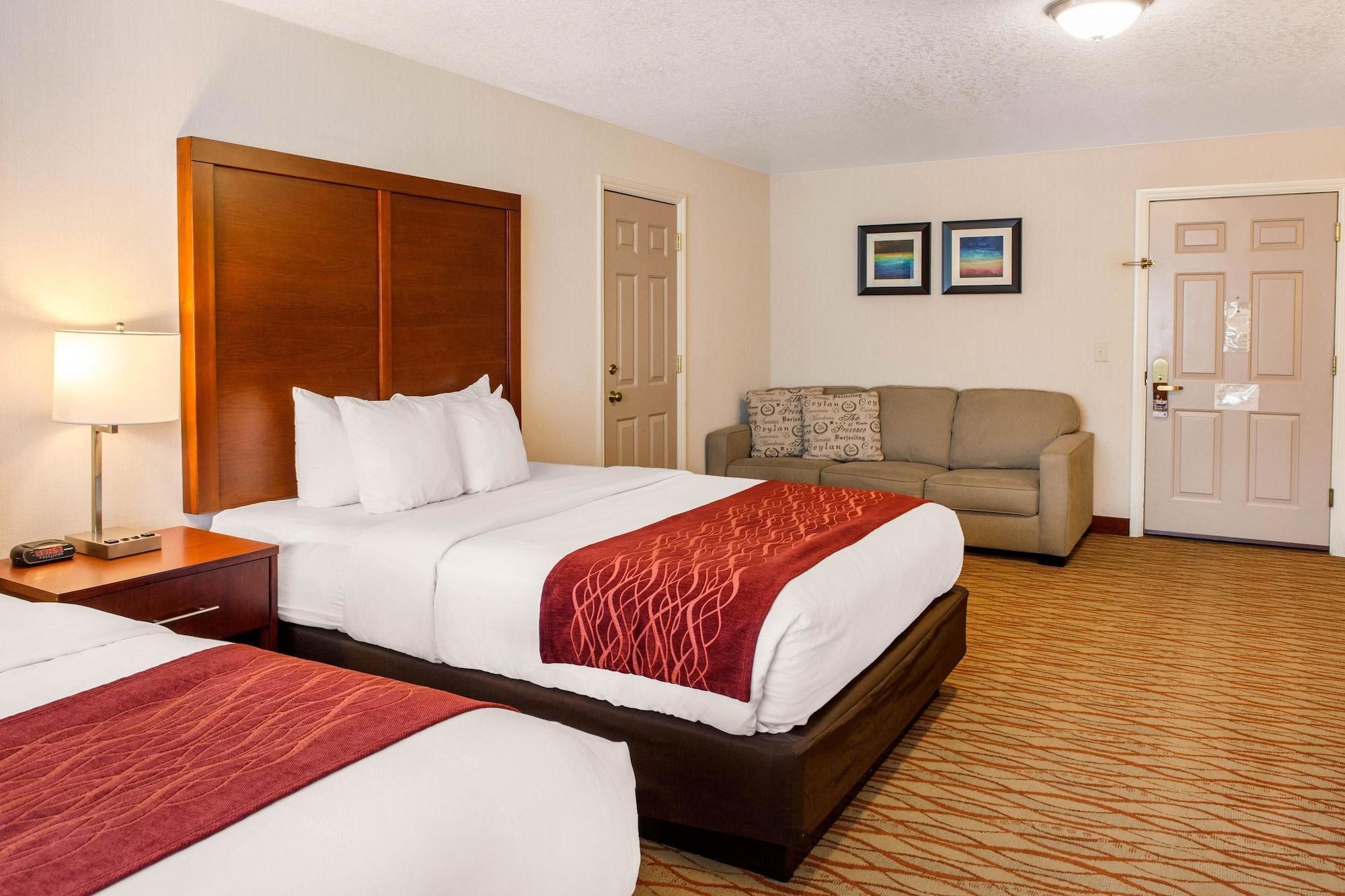 Deluxe, Multiple Beds، Comfort Inn Mount Shasta Area 3/8