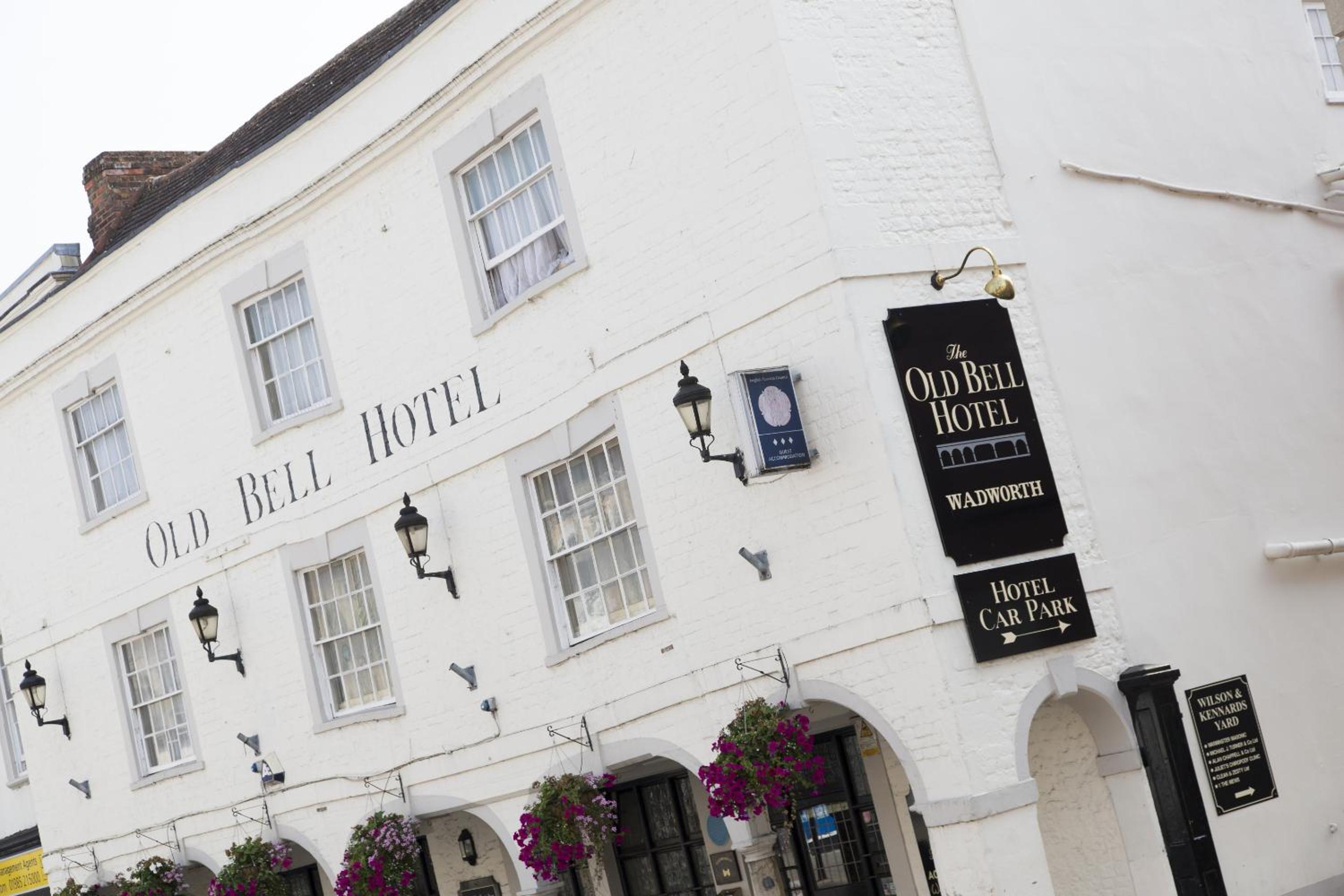 The Old Bell Inn 5/51