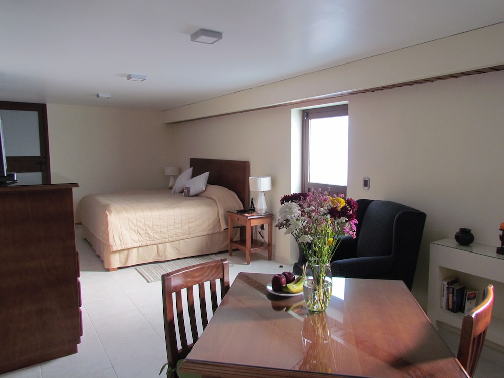 Hotel Casa Antigua 45/69