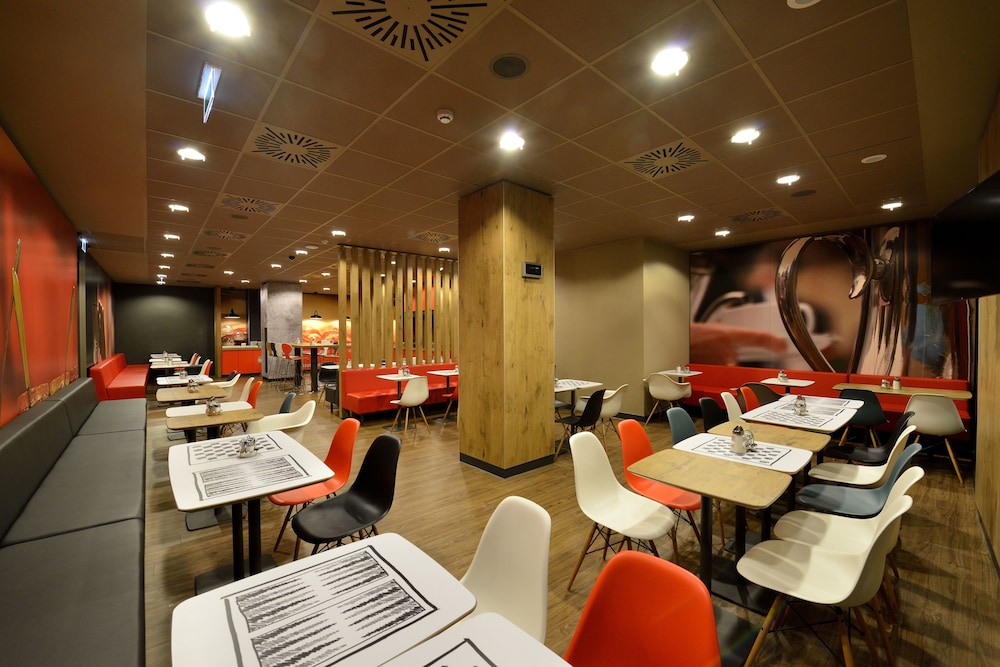 Ibis Budapest City 44/61