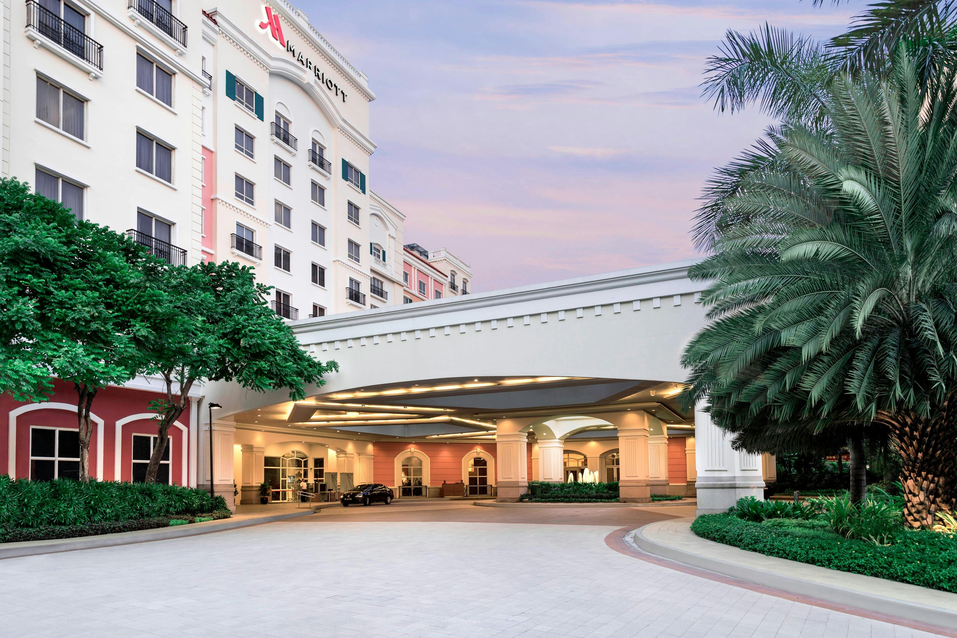 Marriott Hotel Manila 5/80