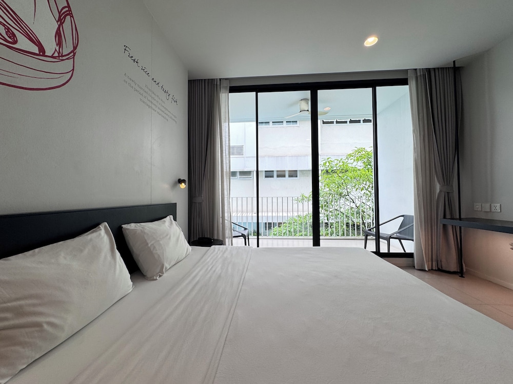Chern Hostel 39/71