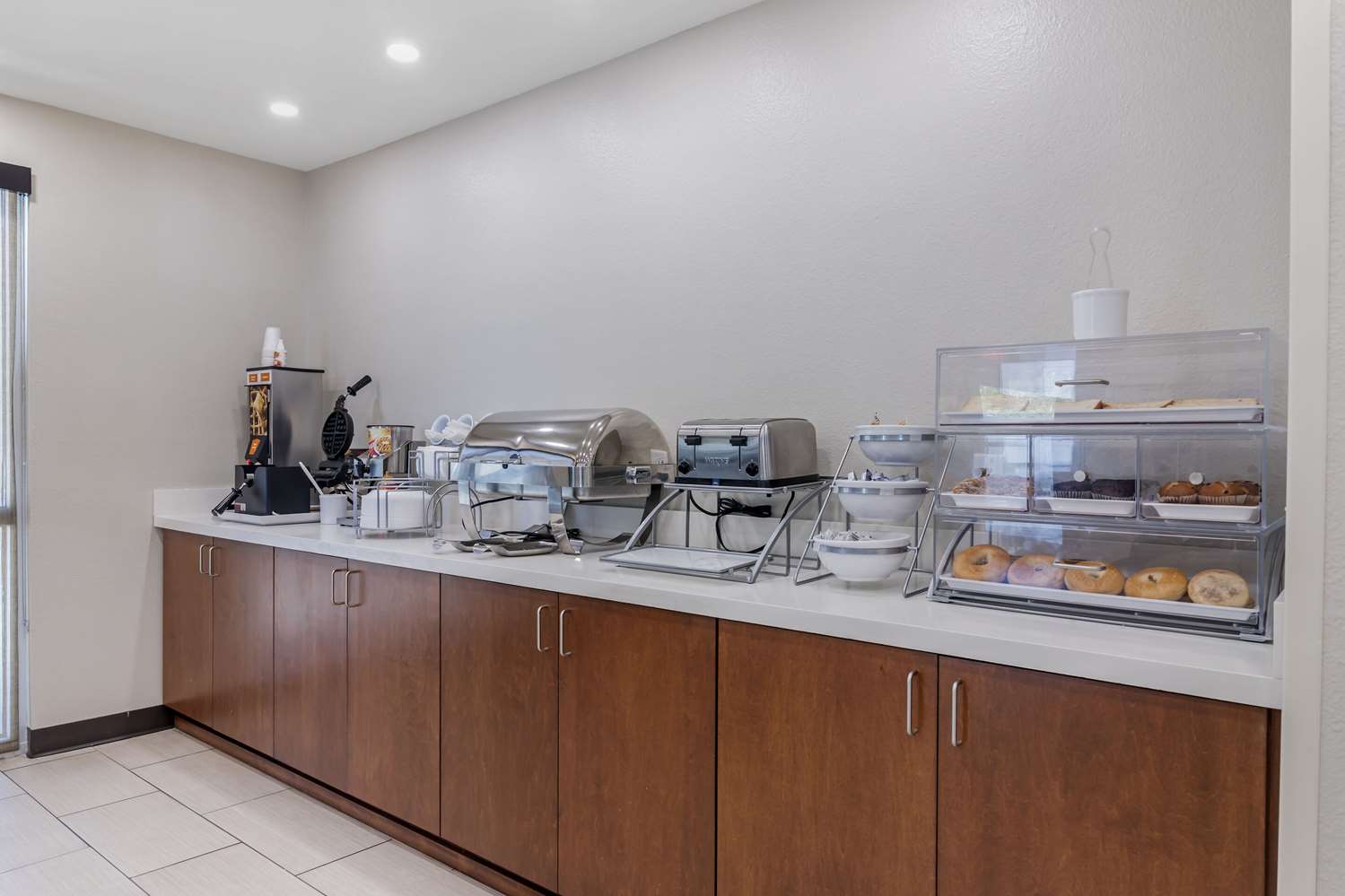 Comfort Inn & Suites Brunswick I-95 6/19