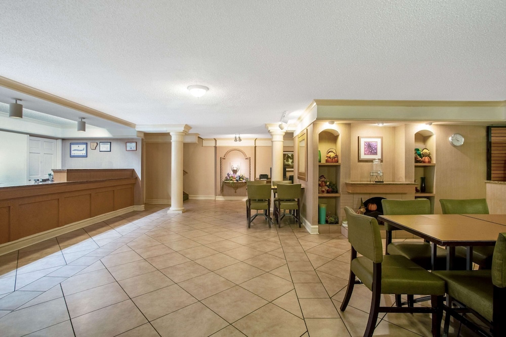 La Quinta Inn by Wyndham Killeen - Fort Hood 20/24