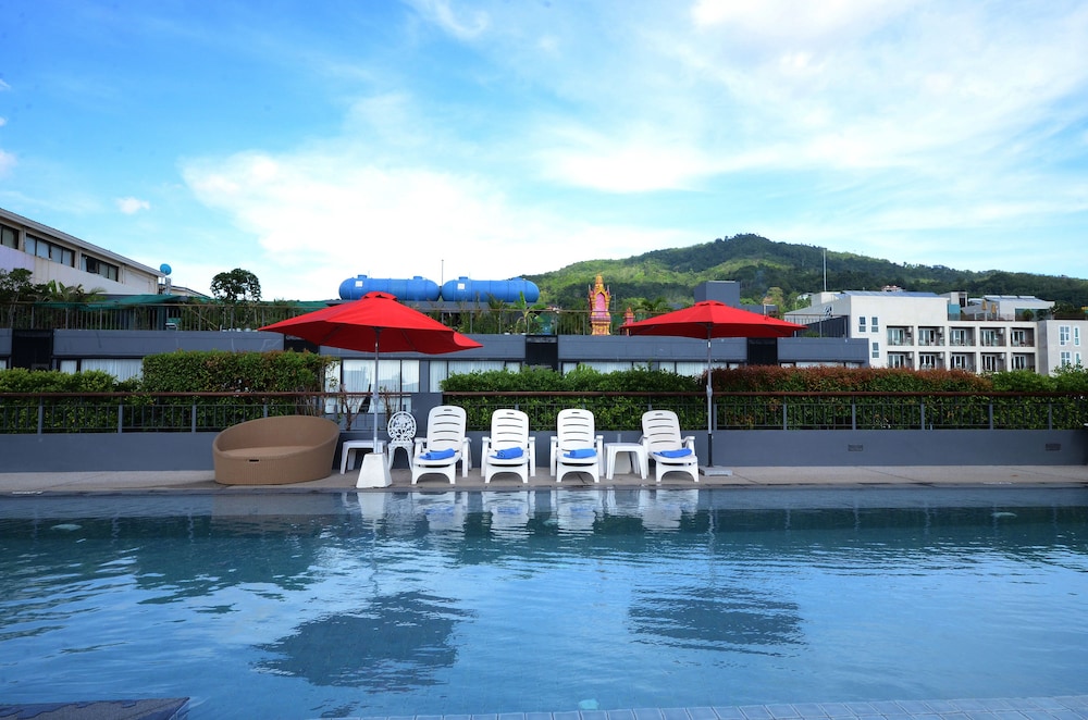 The Lantern Resorts Patong Phuket 66/71