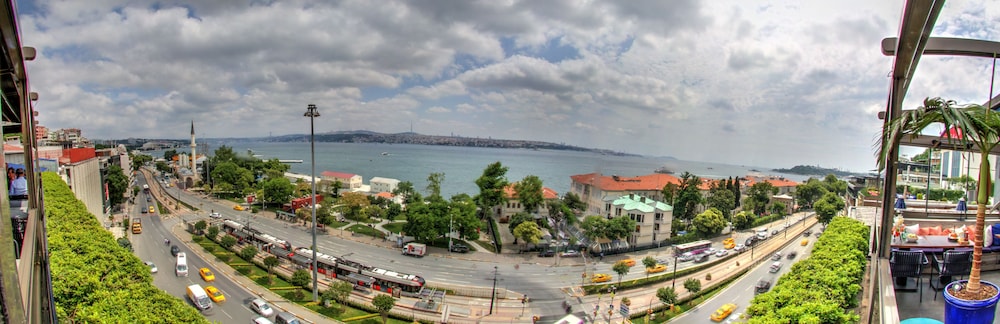 Zimmer Bosphorus Hotel 55/57