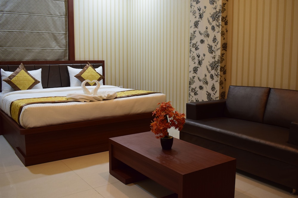 Hotel Uday Palace 12/29