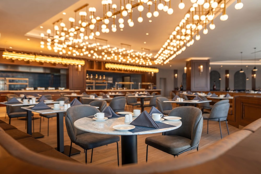 Radisson Blu Hotel Amman, Galleria Mall 41/50